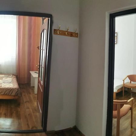 فندق كرينيتسا زدرويفي  Dom Wczasowy Lido المظهر الخارجي الصورة